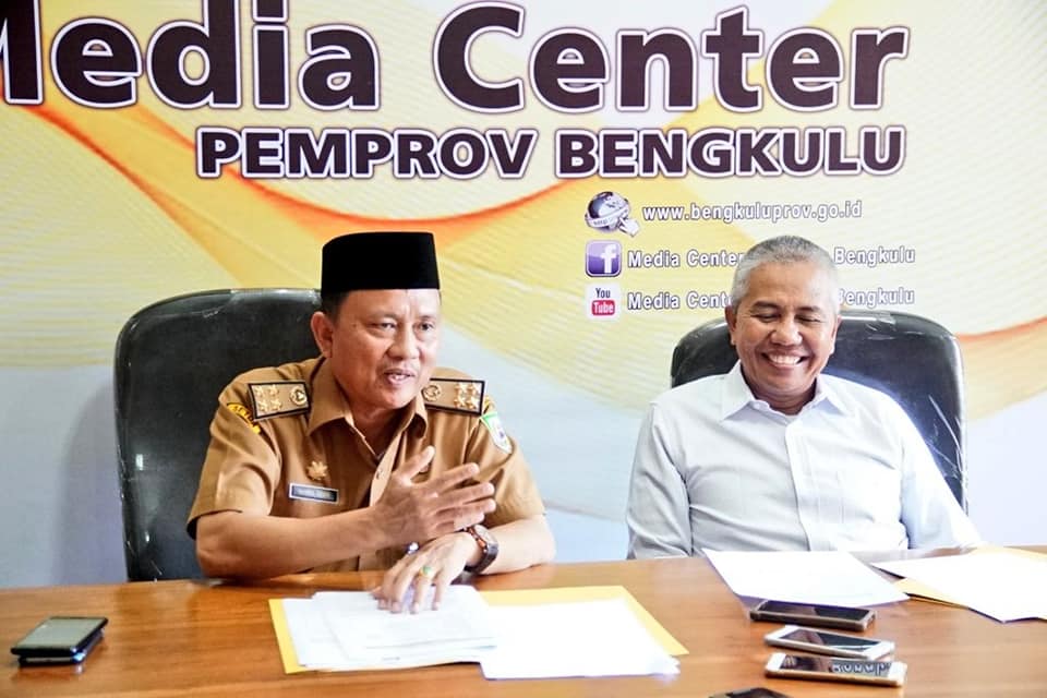 Konferensi Pers terkait Lelang Jabatan Pimpinan Tinggi Pratama, di Media Center Pemprov Bengkulu, Selasa (26/02/2019).