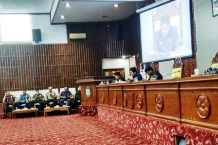 Paripurna DPRD Provinsi Pandangan Umum Fraksi Terhadap 2 Raperda