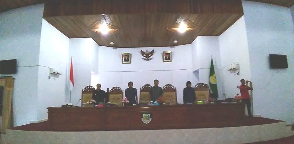 Rapat Paripurna Agenda Penyampaian LKPJ Bupati Seluma TA. 2017