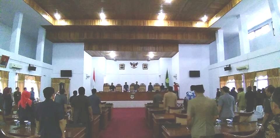 Rapat Paripurna Penyampaian Pandangan Umum Fraksi Terhadap Enam Raperda