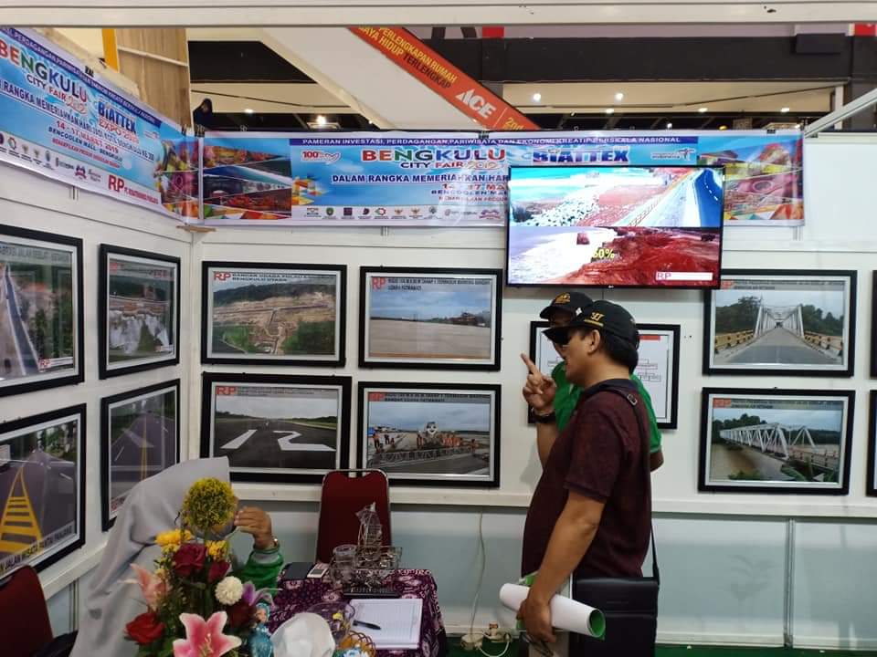 Hari Jadi Kota Bengkulu Ke-300, PT Rodakteknindo Purajaya Tampilkan Stand Hasil Pembangunan