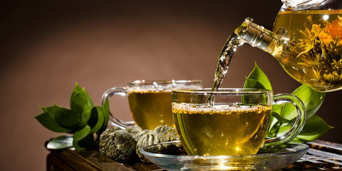 5 Manfaat Mencampur Teh Hijau dengan Madu
