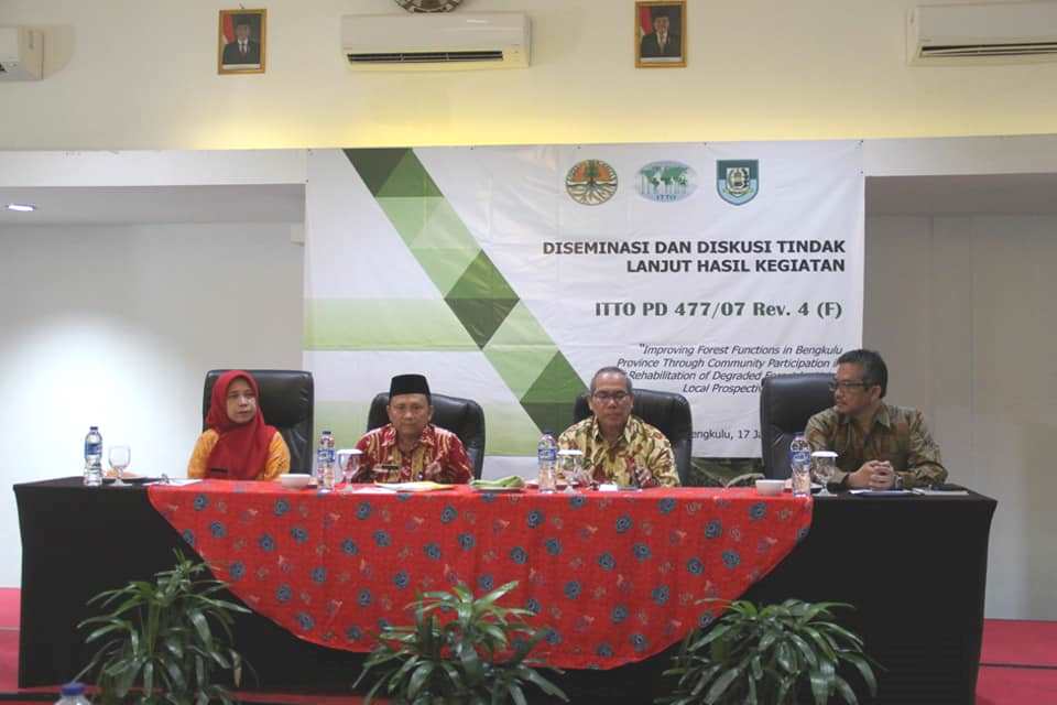 Lestarikan Hutan dengan Budidaya Kayu Olahan