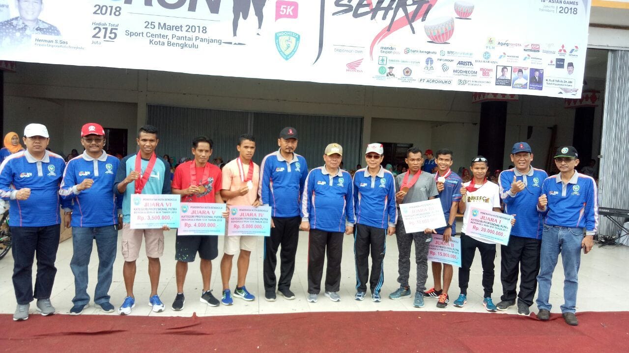 Atlet Peserta Bengkulu RUN Puji Wisata Kota Bengkulu