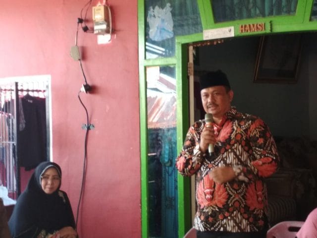 Serap  Aspirasi Masyarakat,Hamsi Anggota DPRD Kota Gelar Reses di Kediamannya