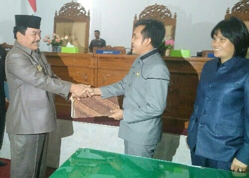 DPRD Seluma Gelar Paripurna Persetujuan, Evaluasi Gubernur Terhadap RAPBD Tahun 2018