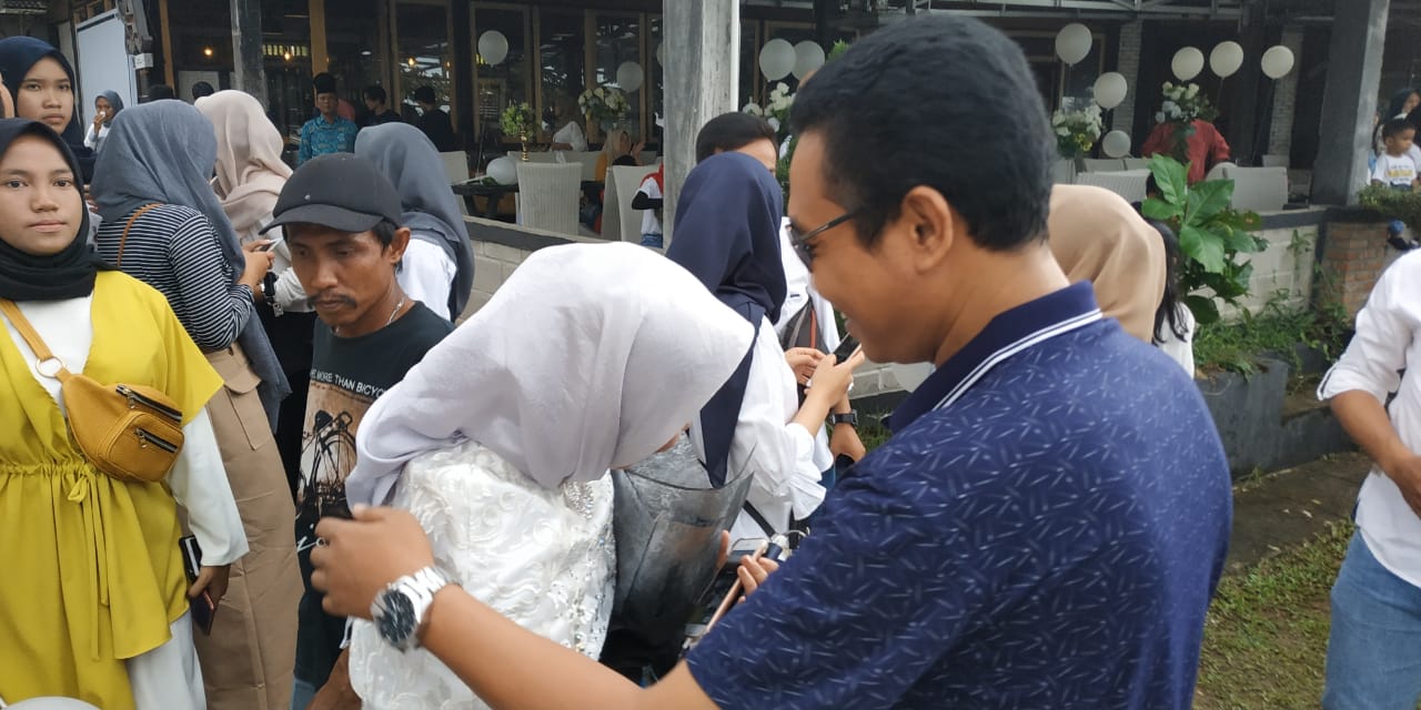 Doa WMU di Ultah Keluarga Duta Florist