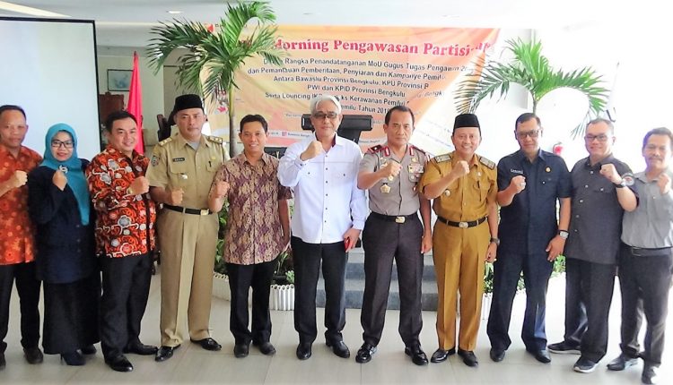 Bawaslu MoU Gugus Tugas Pengawasan Pemilu 2019