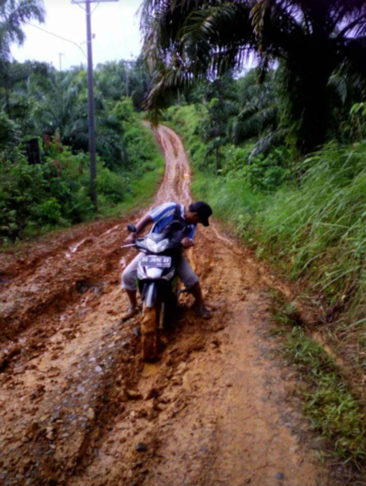 Kucuran Dana 20 Milyar, Jalan Trans Karang Cayo Akan Dihotmix