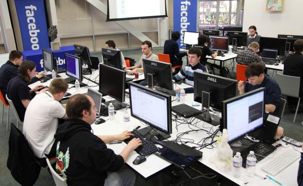 Facebook di Indonesia Terancam Tutup