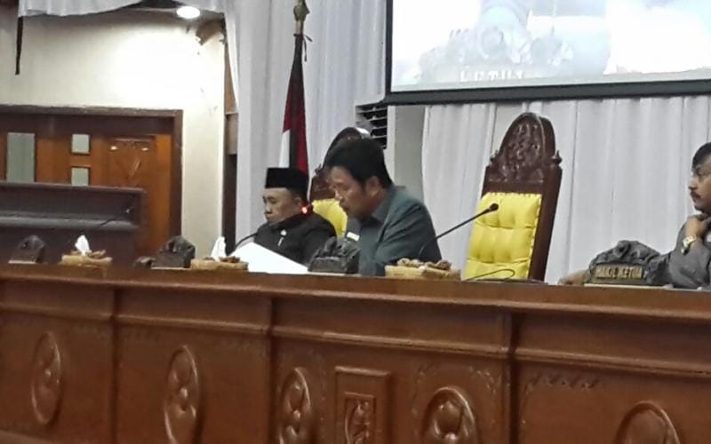 Paripurna DPRD Provinsi Bengkulu Pandangan Akhir Fraksi Terhadap Tiga Raperda