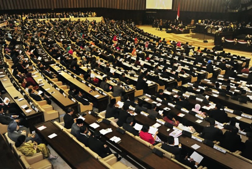 KPU Larangan Eks Koruptor Nyaleg, Melanggar Undang-Undang !