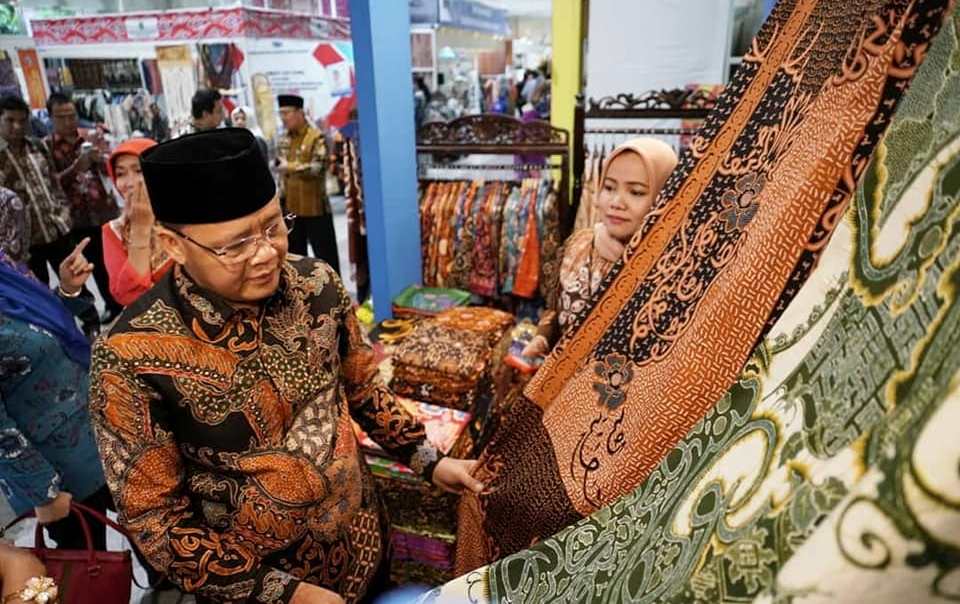 Batik Besurek Ikut Mejeng di Pameran Dagang Kerajinan Internasional 2019