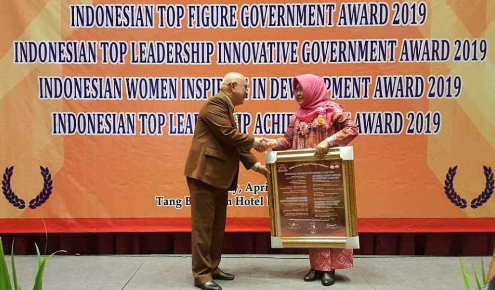 Susilawaty Raih Penghargaan Indonesian Women Inspiring