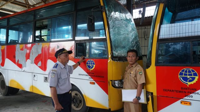 Pemkab BS Segera Operasionalkan Bus Sekolah