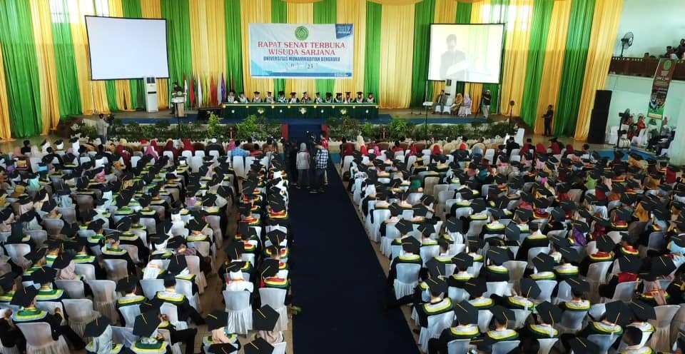 Rektor UMB Apresiasi Lulusan Terbaik dengan Beasiswa