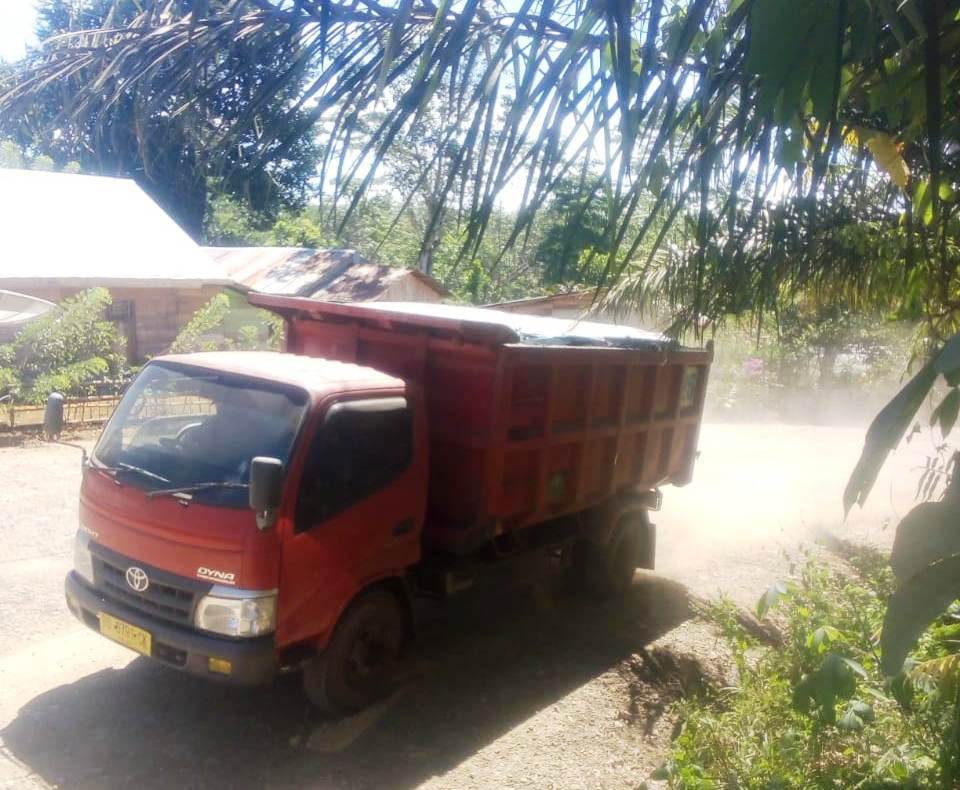 Warga Sebut Ada Bendera Hauling Milik Keluarga Mian