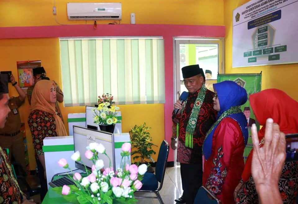 Resmikan PTSP Kemenag Seluma, Kakanwil Ingatkan Pelayanan 5S