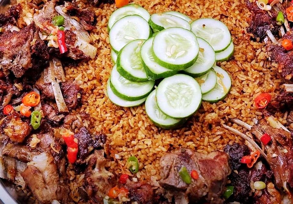 Mau Nyicip Nasi Kebuli? Yuk Salat Jumat di Masjid At Taqwa