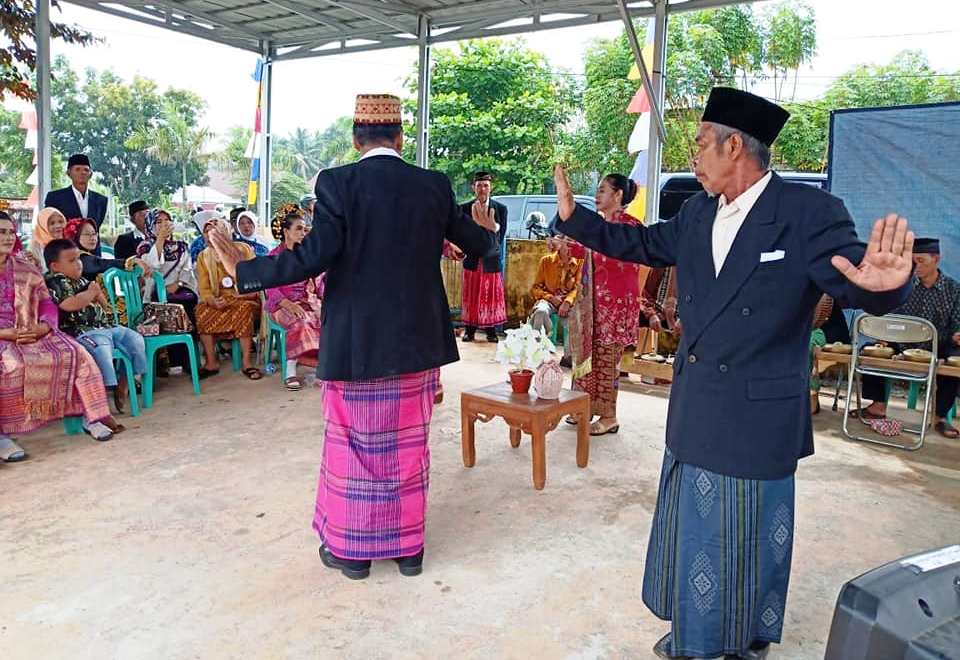 Meriahkan HUT RI Ke 74, Kecamatan Seluma adakan Lomba Tari Adat Berejung