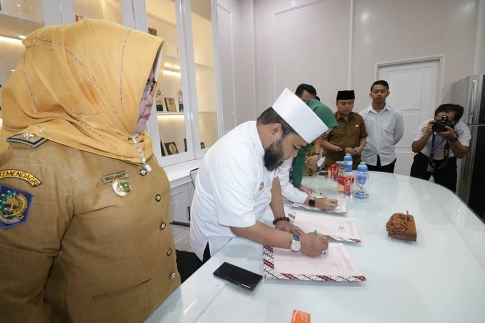 Menuju UHC, Pemkot Bengkulu Teken MoU Penambahan Kuota Jaminan Kesehatan