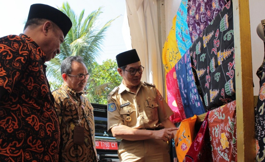 Kampung Besurek, Tingkatkan Minat Masyarakat Terhadap Kain Asli Bengkulu