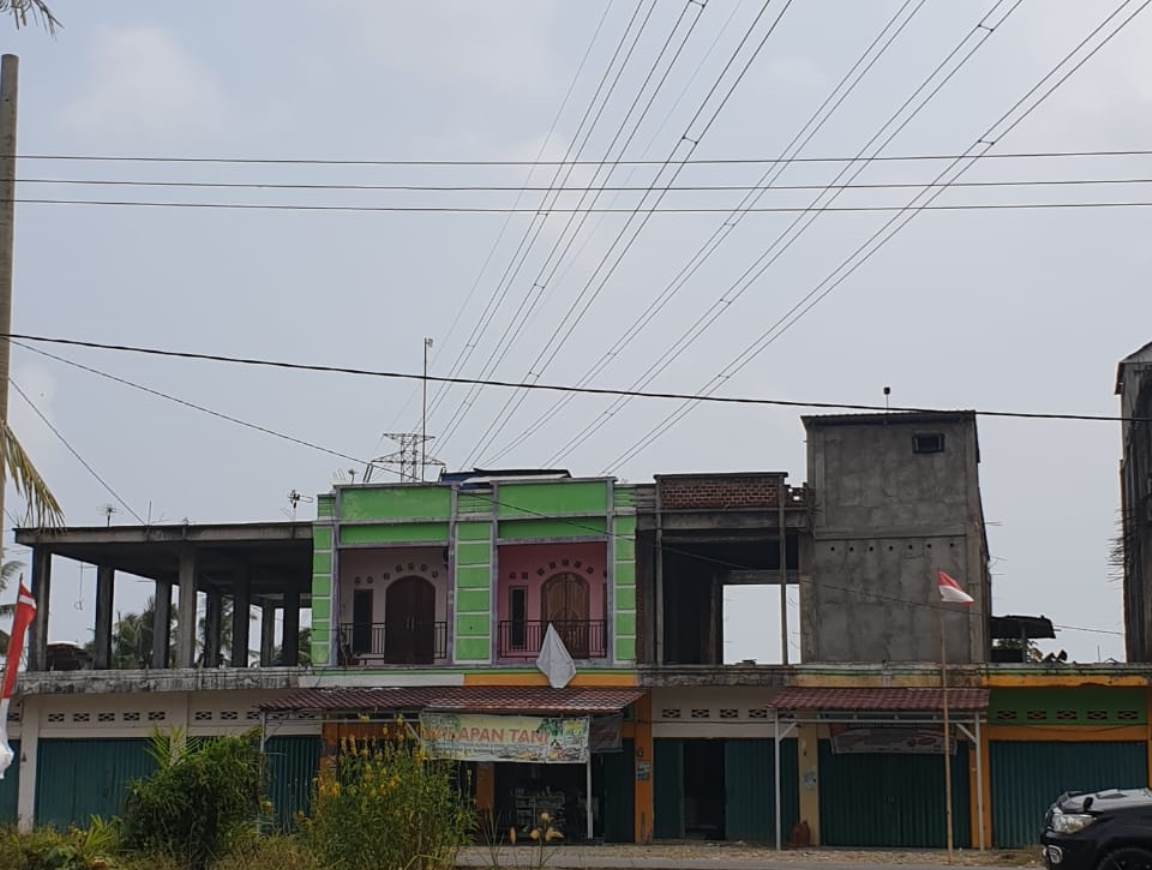 Kabel Tegangan Tinggi PLTU Melanggar Jarak Aman