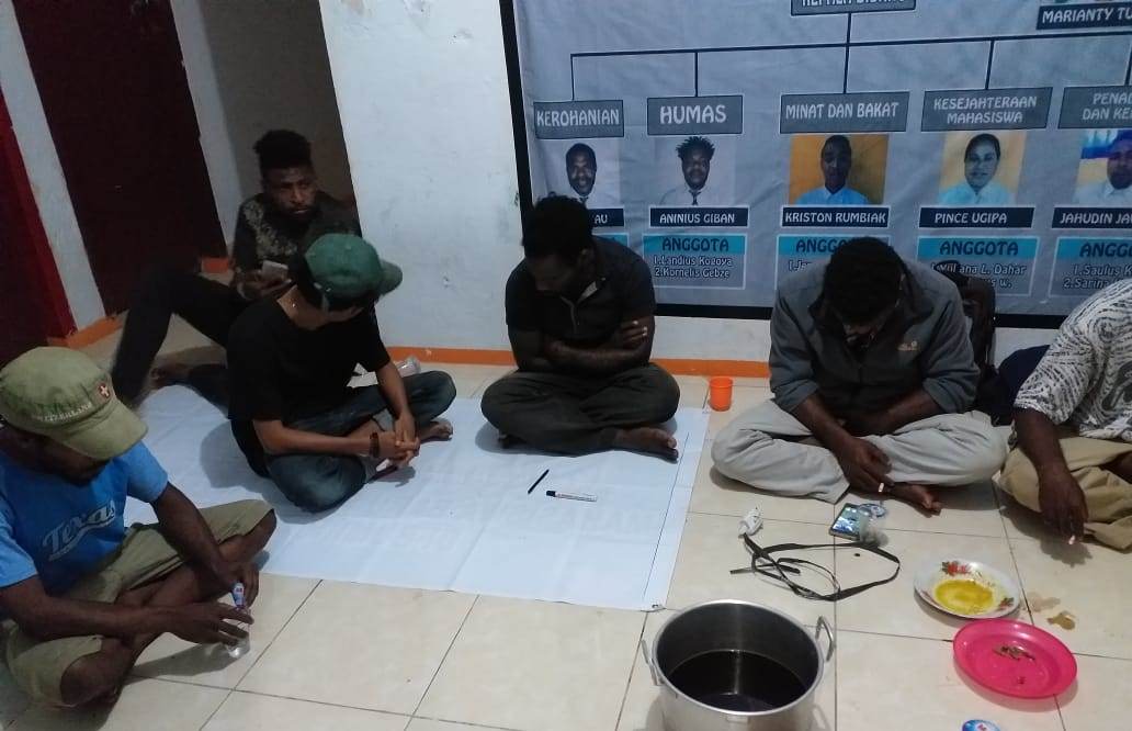 “Kita Saudara” Mahasiswa Papua Gelar Aksi Damai di Bengkulu