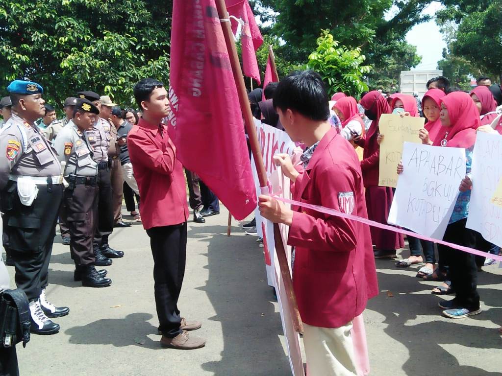 Mahasiswa dan Wali Murid Temukan Solusi Setelah Aksi