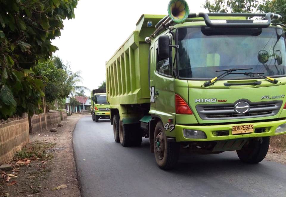 Truk Berlogo SB Langgar Tonase