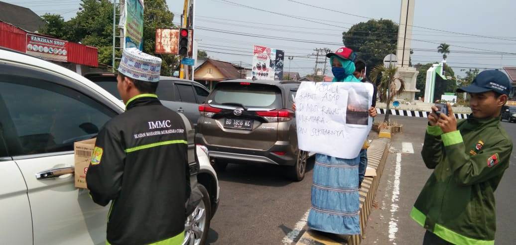 Musibah Karhutla, Forum Lintas Mahasiswa Gelar Aksi Kemanusiaan