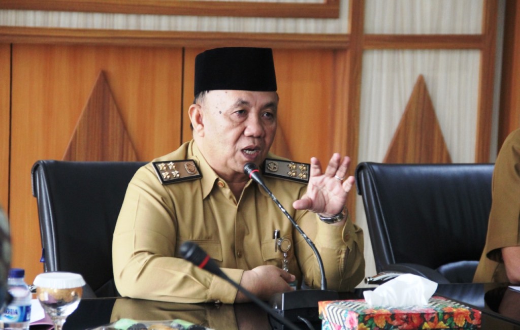 Gubernur Rohidin Copot Sekda Novian