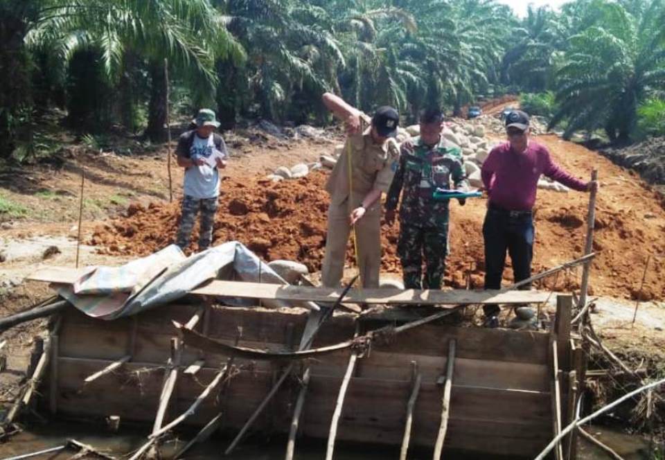 Dinas PUPR Kota dan Kodim 0407 Bersinergi Sukseskan Pembangunan Jembatan Penghubung Dua Kelurahan