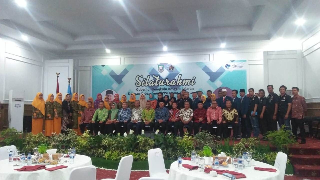 Atal Depari Lantik PWI Peduli dan Pengurus PWI Kaur Bengkulu