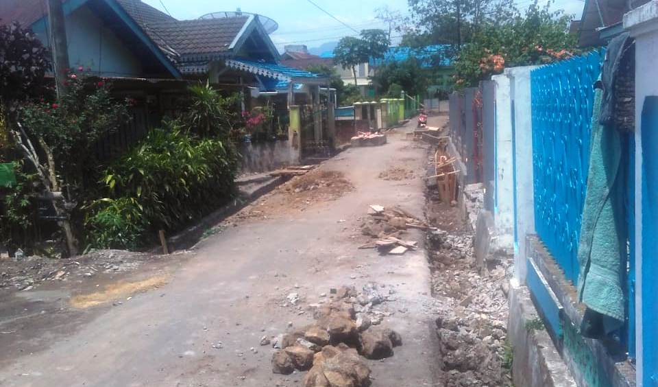 Program Kotaku Bangun Rabat Beton dan Drainase