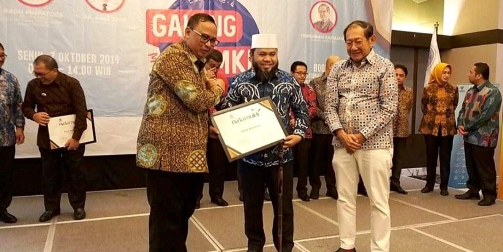 Wali Kota Helmi Terima Natamukti Award 2019 dari ICSB