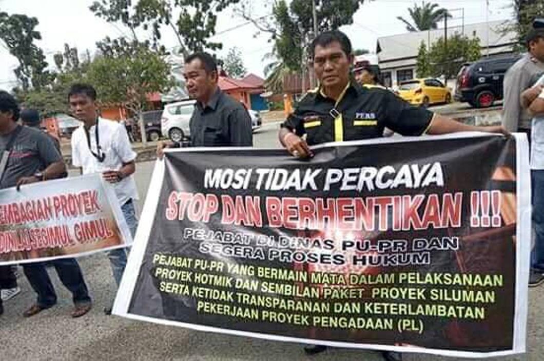 PUPR Bengkulu Selatan Didemo