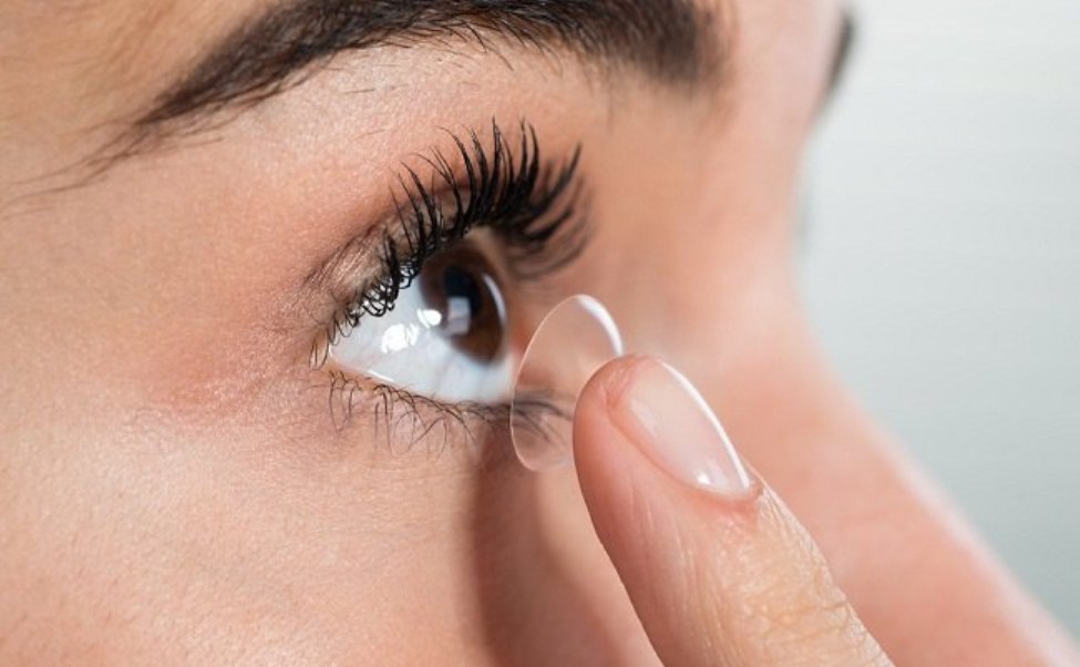 Biar Aman, Ini 4 Trik Penggunaan Softlens Agar Tampil Menarik