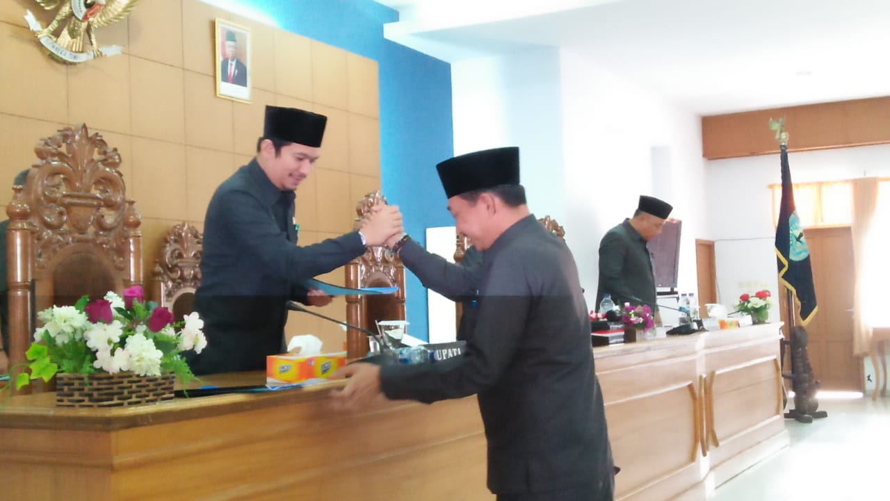 DPRD Bengkulu Utara Gelar Rapat Paripurna Pandangan Umum Fraksi Atas Raperda APBD 2020