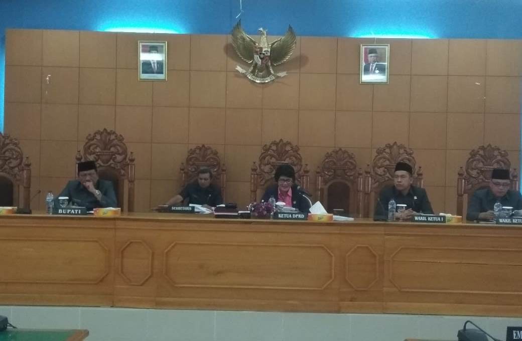 Pemda Bengkulu Utara Sampaikan Nota Pengantar Raperda APBD 2020