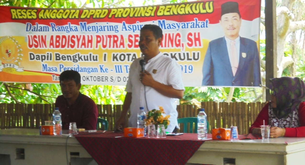 Warga Keluhkan Saluran Irigasi Tersumbat dan Lampu Jalan