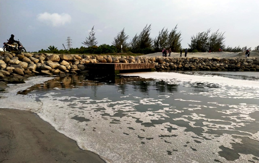 Lokasi Pembangunan PLTU Teluk Sepang Tak Sesuai RTRW