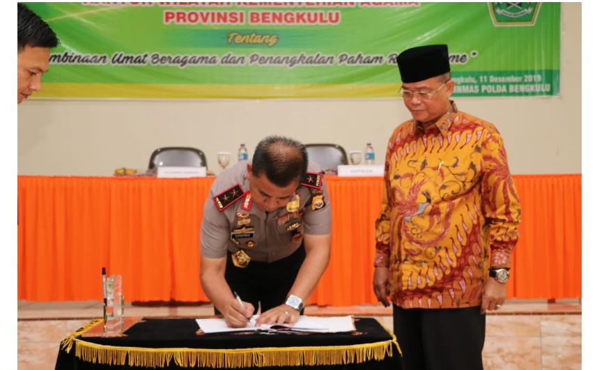 Cegah Radikalisme, Kapolda Bengkulu Teken MoU Bersama Kanwil Kemenag