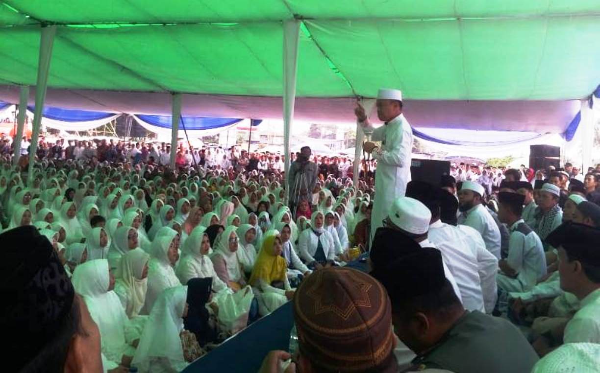 Ribuan Warga Kepahiang Banjiri Tabligh Akbar Ustaz Das’ad