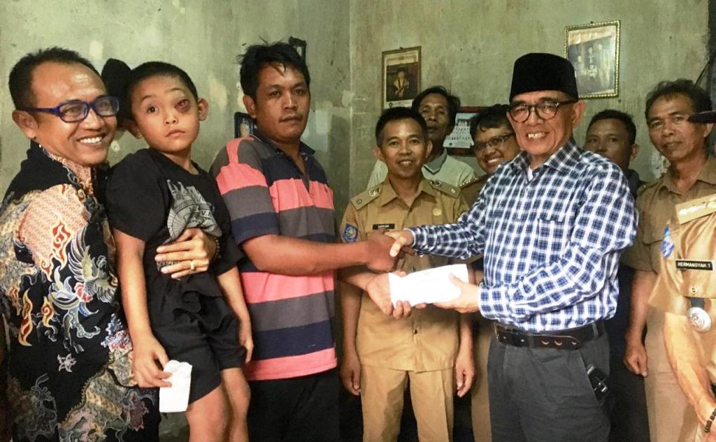Bupati Hidayat Siap Bantu Pengobatan Dafa