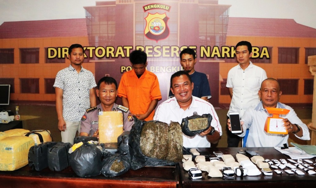 Polda Bengkulu Amankan Resedivis Beserta 40 Kg Ganja Asal Aceh