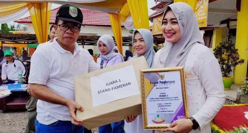 HGN Ke 60, Dinkes Seluma Raih Juara 1 Lomba Stand