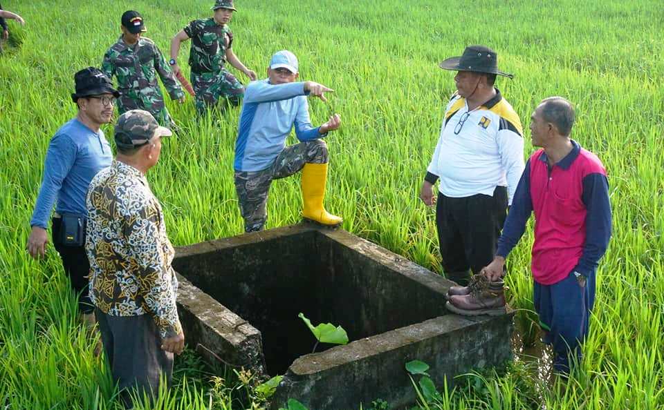 Bupati Gusnan Apresiasi Goro di Desa Batu Lambang