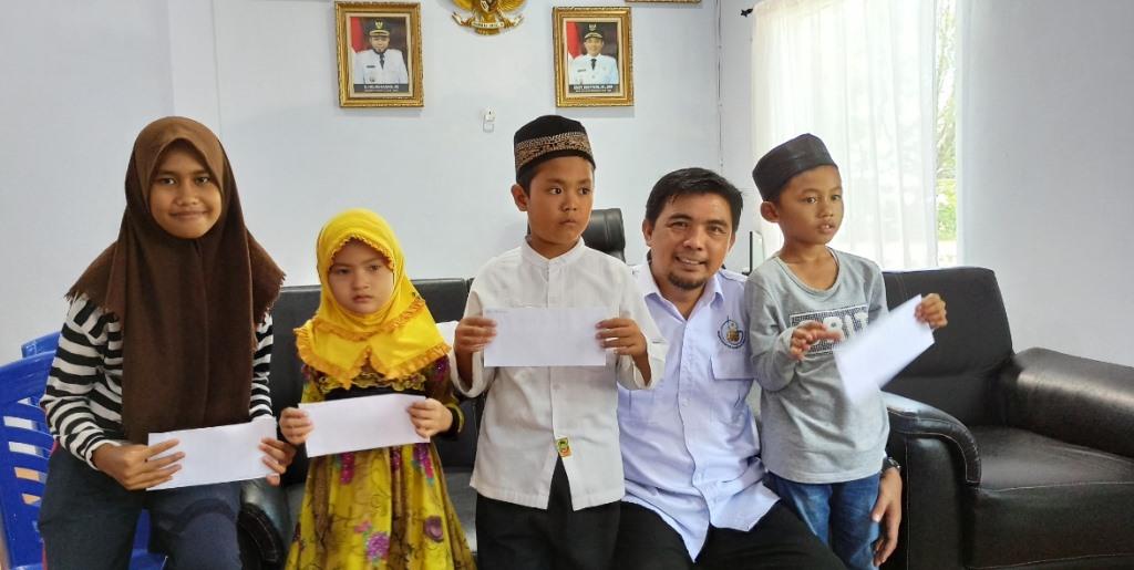 Dukung Program Wali Kota, Kadis DKP Berbagi Kebahagian dengan Anak Yatim