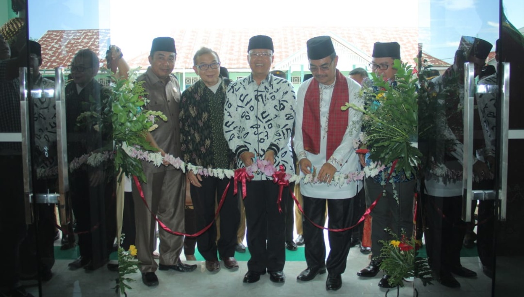 Kuatkan Kelembagaan, Gubernur Rohidin Resmikan Laboratorium STIKES Tri Mandiri Sakti